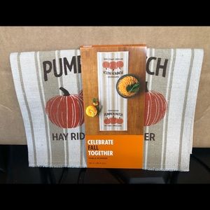 Fall Tablerunner Pumpkin